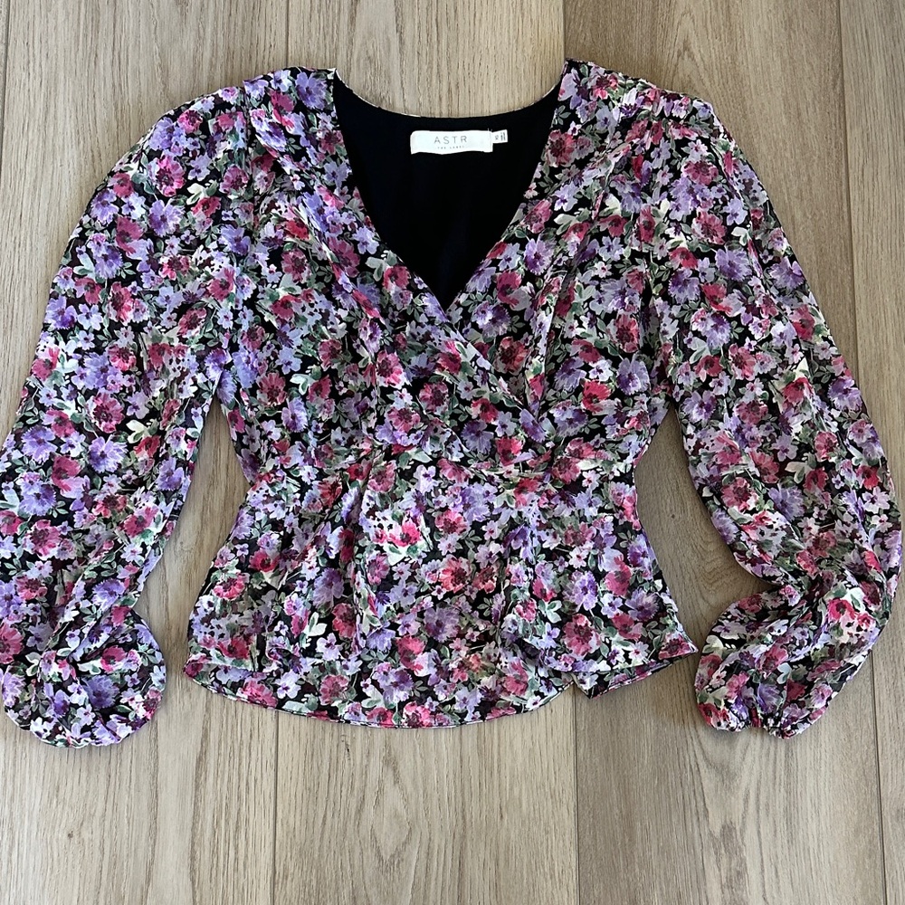 Like New Astr The Label Floral Blouse